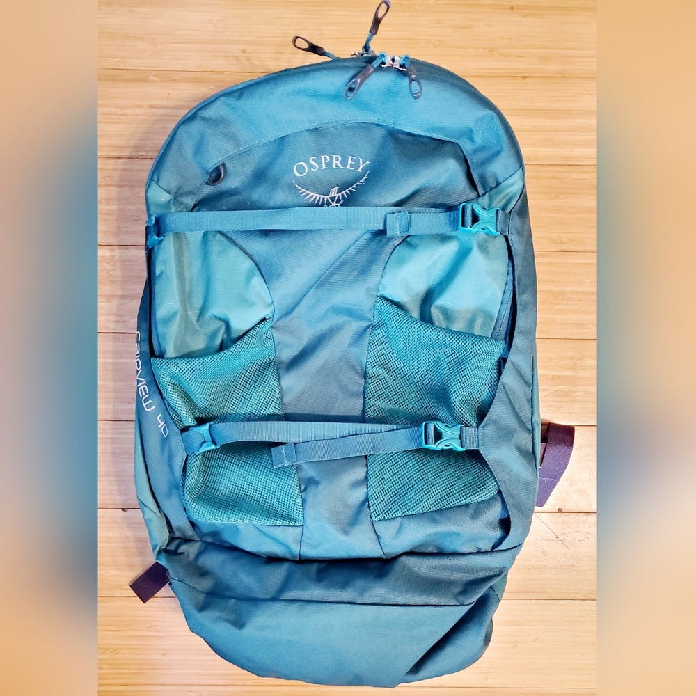 OSPREY FAIRVIEW 40 TRAVEL BACKPACK - WOMEN'S